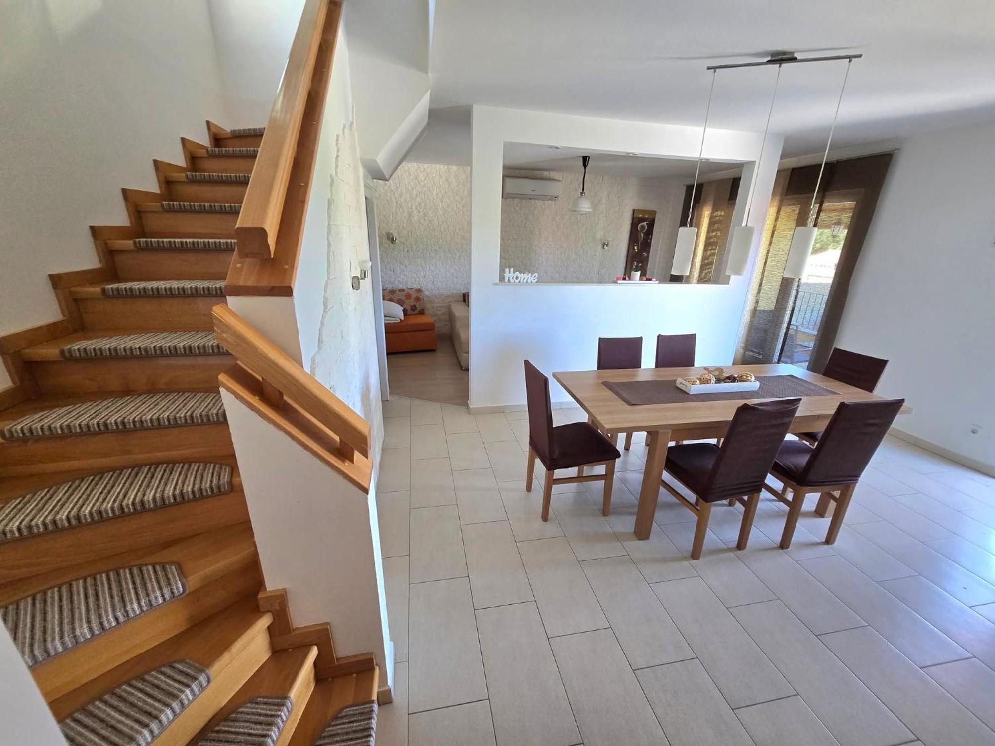 לאבין Villa Danica מראה חיצוני תמונה